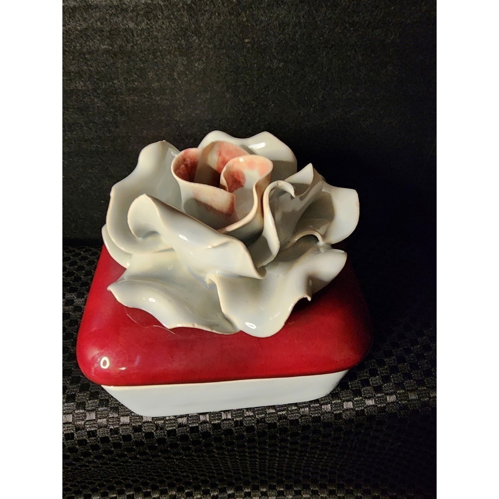 Capodimonte Porcelain Rose Flower Figurine Italy Trinket Box W/Lid SEE PICTURES